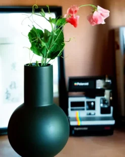 Bola Vase M Dunkelgrun^Motel a Miio Online