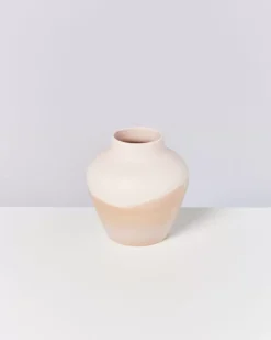 Madalin Vase Sand^Motel a Miio