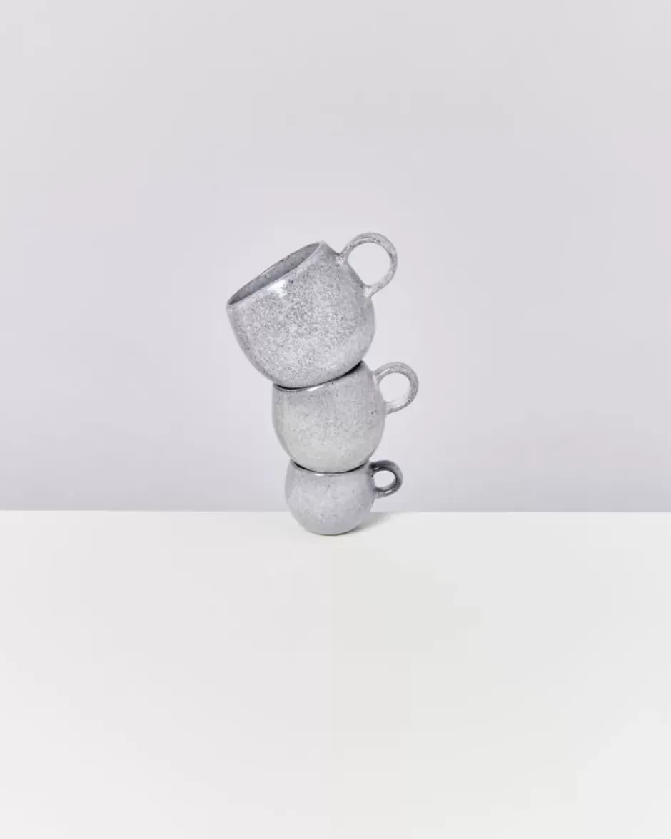 Mae Tasse Gros Grau^Motel a Miio